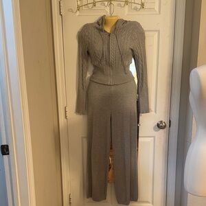 Elegant Gray Women's Sweater Two Piece with Hooded Jacket